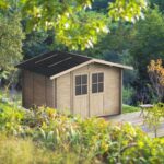 Alce Opera 215×250 – Gerätehaus aus Holz – Mit Fenstern und Doppelflügeltür – 215x250x207 cm